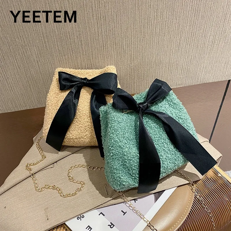 Bowknot Lamb Hair Soft Fashion Retro Messenger Bag Design Mini Bag Versatile One-shoulder Portable Women's Bag Wallet
Bowknot Lamb Hair Soft Fashion Retro Messenger Bag Design Mini Bag Versatile One-shoulder Portable Women's Bag Wallet