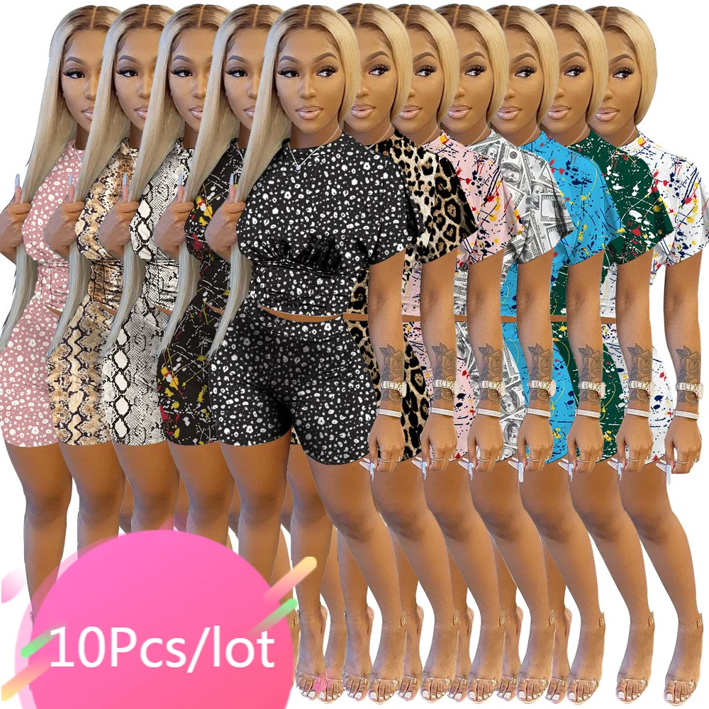 Bulk Items Wholesale Lots Casual Graffiti Printed Two Piece Outfits Women Short Sleeve Crop Top and Shorts Set Y2k Clothing
Bulk Items Wholesale Lots Casual Graffiti Printed Two Piece Outfits Women Short Sleeve Crop Top and Shorts Set Y2k Clothing