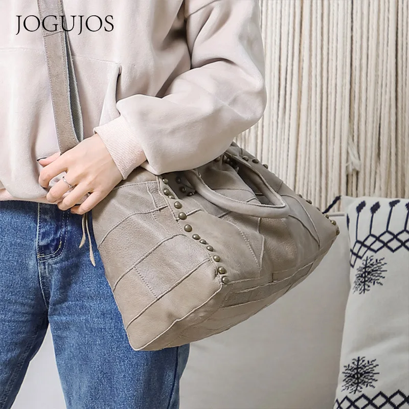 Женская сумка из натуральной кожи, с заклепками
Женская сумка из натуральной кожи, с заклепками