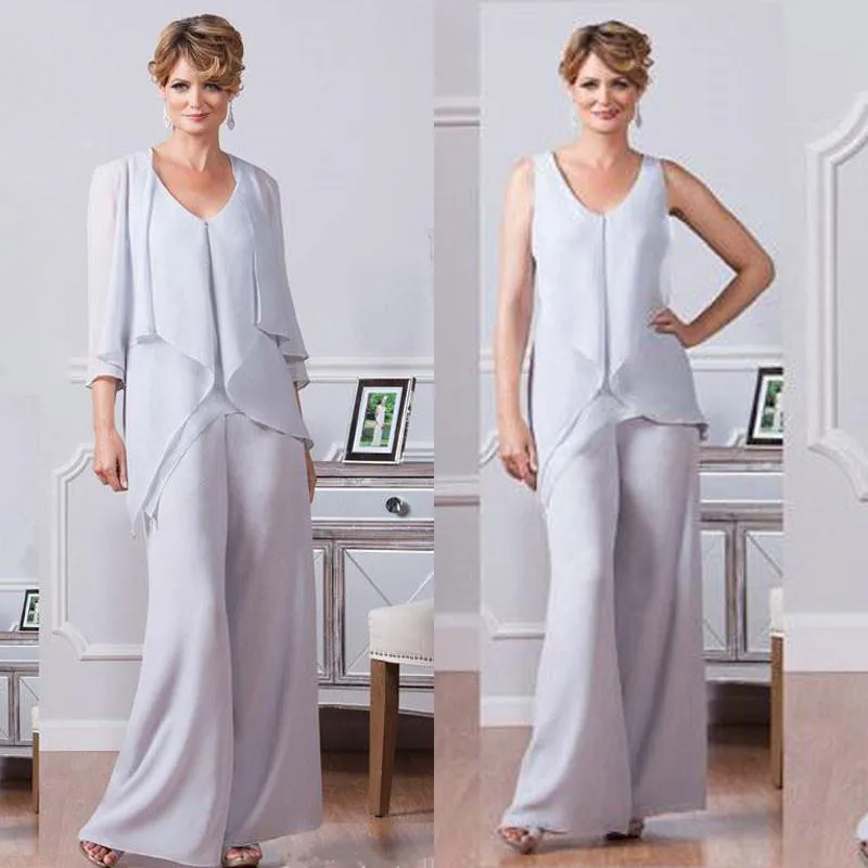 V Neckline Three Pieces Chiffon Mother of the Bride Dresses with Jackets Pant Suit Wedding Party Guest Dress
V Neckline Three Pieces Chiffon Mother of the Bride Dresses with Jackets Pant Suit Wedding Party Guest Dress