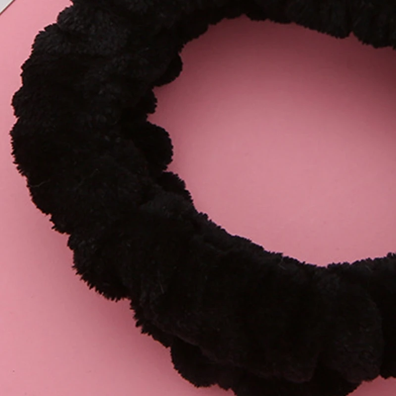 Cute Plush Cat Ears Headband Lolita Sweet Bow Bell Spa Makeup Velvet Hairband
Cute Plush Cat Ears Headband Lolita Sweet Bow Bell Spa Makeup Velvet Hairband