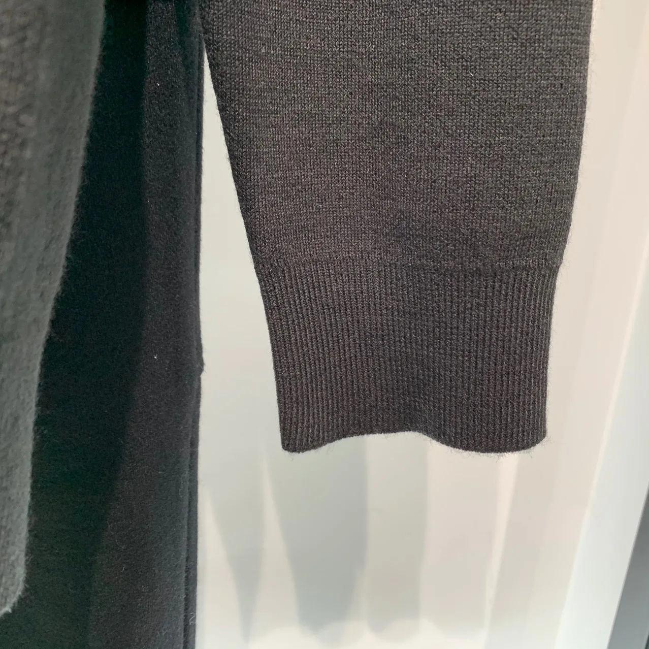 New 2021 Men Luxury Winter gentleman Daisy embroidery do Not Escape Knit Casual Sweaters Cardigans Asian Plug Size High #N416
New 2021 Men Luxury Winter gentleman Daisy embroidery do Not Escape Knit Casual Sweaters Cardigans Asian Plug Size High #N416
