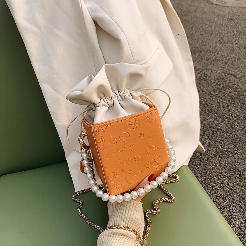 Japanese Ins2021 New Portable Drawstring Bag Small Plaid Cloth Bag Female Student Shoulder Bag Daily Travel Essential
Japanese Ins2021 New Portable Drawstring Bag Small Plaid Cloth Bag Female Student Shoulder Bag Daily Travel Essential