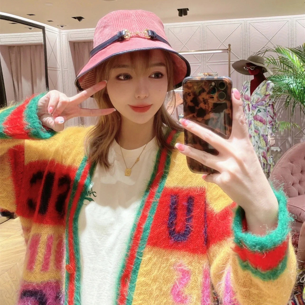 Женский шерстяной кардиган с буквенным принтом, повседневный брендовый дизайнерский свитер, весна-осень-зима 2021
Женский шерстяной кардиган с буквенным принтом, повседневный брендовый дизайнерский свитер, весна-осень-зима 2021