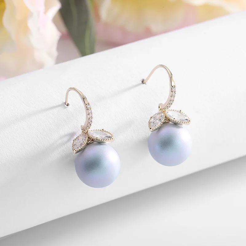 Round Pearl Dangle Earrings Women Engagement Wedding Graceful Accessories Girl Gift -studded Two-leaf Clover Wholesale
Round Pearl Dangle Earrings Women Engagement Wedding Graceful Accessories Girl Gift -studded Two-leaf Clover Wholesale