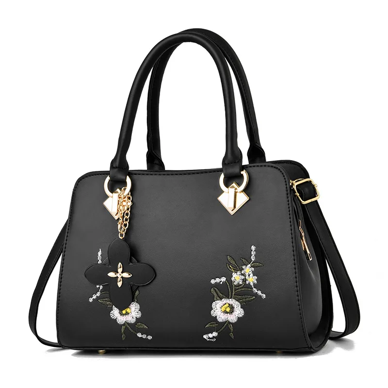 Embroidery Handbag Women Evening Bags Patent Leather Shoulder Bag Female Crossbody Bag Floral Handbag Casual Tote Bags
Embroidery Handbag Women Evening Bags Patent Leather Shoulder Bag Female Crossbody Bag Floral Handbag Casual Tote Bags
