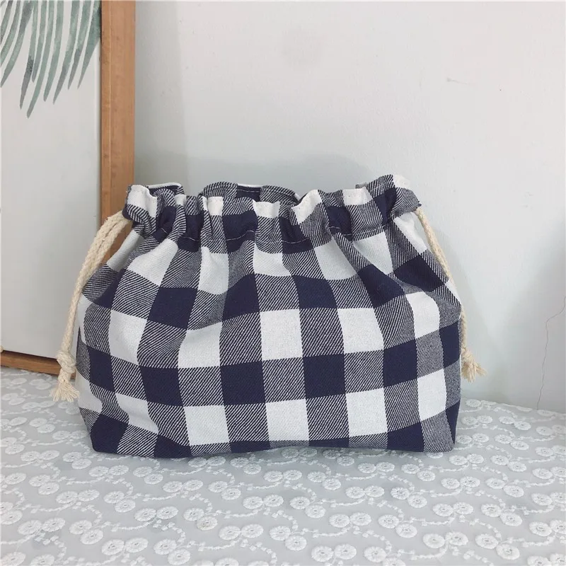 Cotton Fabric Plaid Drawstring Cosmetic Bag Portable Makeup Storage Bag Korean Small Hand Bags Women Travel Cosmetic Pouch New
Cotton Fabric Plaid Drawstring Cosmetic Bag Portable Makeup Storage Bag Korean Small Hand Bags Women Travel Cosmetic Pouch New