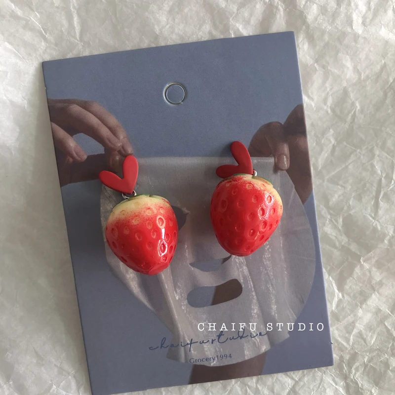 Achai Husband# E77 Sterling Silver Needle Fairy and Super Cute Girl Versatile Lovely Strawberry Design Sense Earrings
Achai Husband# E77 Sterling Silver Needle Fairy and Super Cute Girl Versatile Lovely Strawberry Design Sense Earrings
