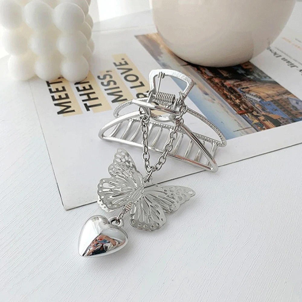 Hollow Out Butterfly Heart Tassel Hair Pins For Women Girl Vintage Metal Silver Color Harajuku Hair Clip Jewelry Accessories New
Hollow Out Butterfly Heart Tassel Hair Pins For Women Girl Vintage Metal Silver Color Harajuku Hair Clip Jewelry Accessories New
