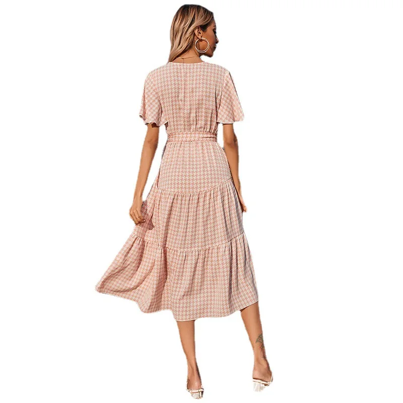 2021 new plaid V-neck mid-length skirt high waist dress bodycon dress dresses club dress plus size strawberry dress 
2021 new plaid V-neck mid-length skirt high waist dress bodycon dress dresses club dress plus size strawberry dress