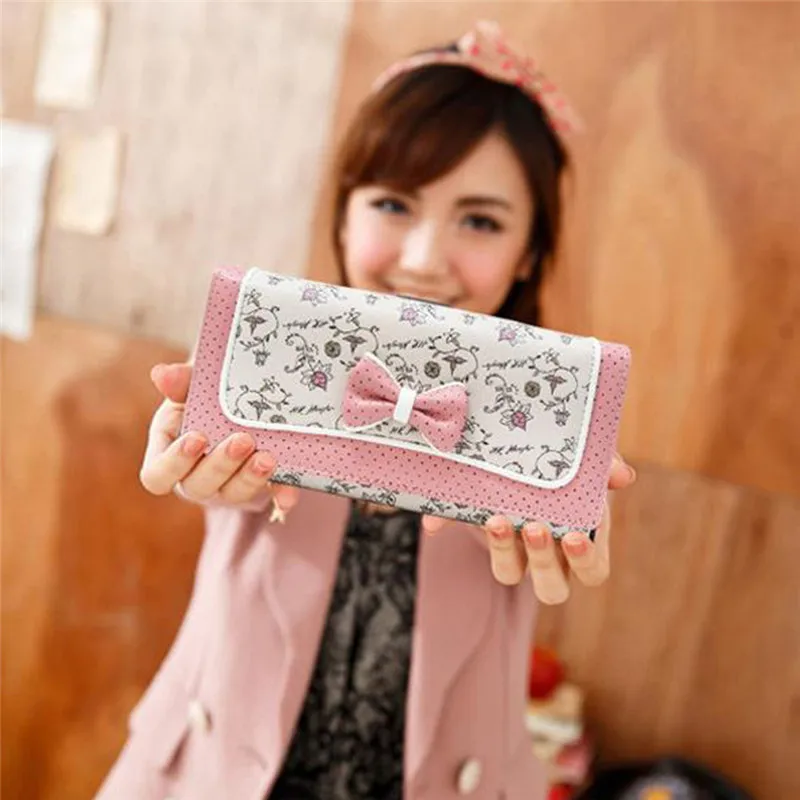 2020 New Cards Holder Wallet Ladies Cute Bowknot Women Long Wallet Pink Painted Clutch PU Leather Purse Phone Card Holder Bag
2020 New Cards Holder Wallet Ladies Cute Bowknot Women Long Wallet Pink Painted Clutch PU Leather Purse Phone Card Holder Bag