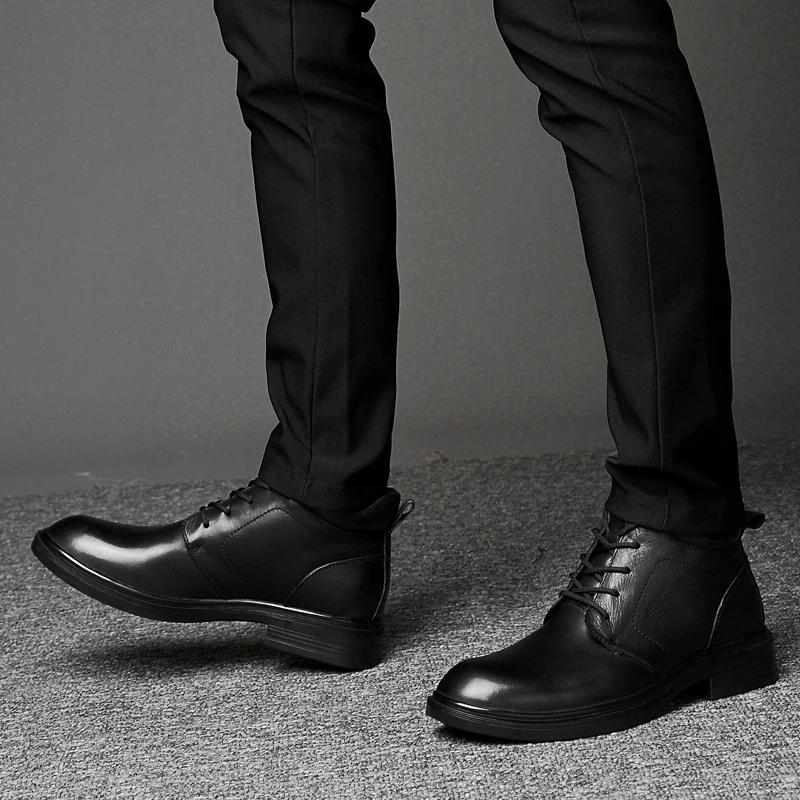 Кроссовки мужские кожаные, повседневная обувь, черные, 2020
Кроссовки мужские кожаные, повседневная обувь, черные, 2020