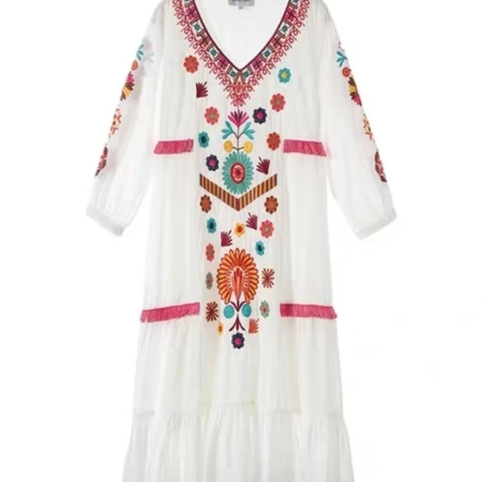 Bohemian Ethnic Embroidery Flower Long Sleeve Dress Heavy Industry Seaside Holiday Dress V-Neck Loose Skinny Beach Dress
Bohemian Ethnic Embroidery Flower Long Sleeve Dress Heavy Industry Seaside Holiday Dress V-Neck Loose Skinny Beach Dress