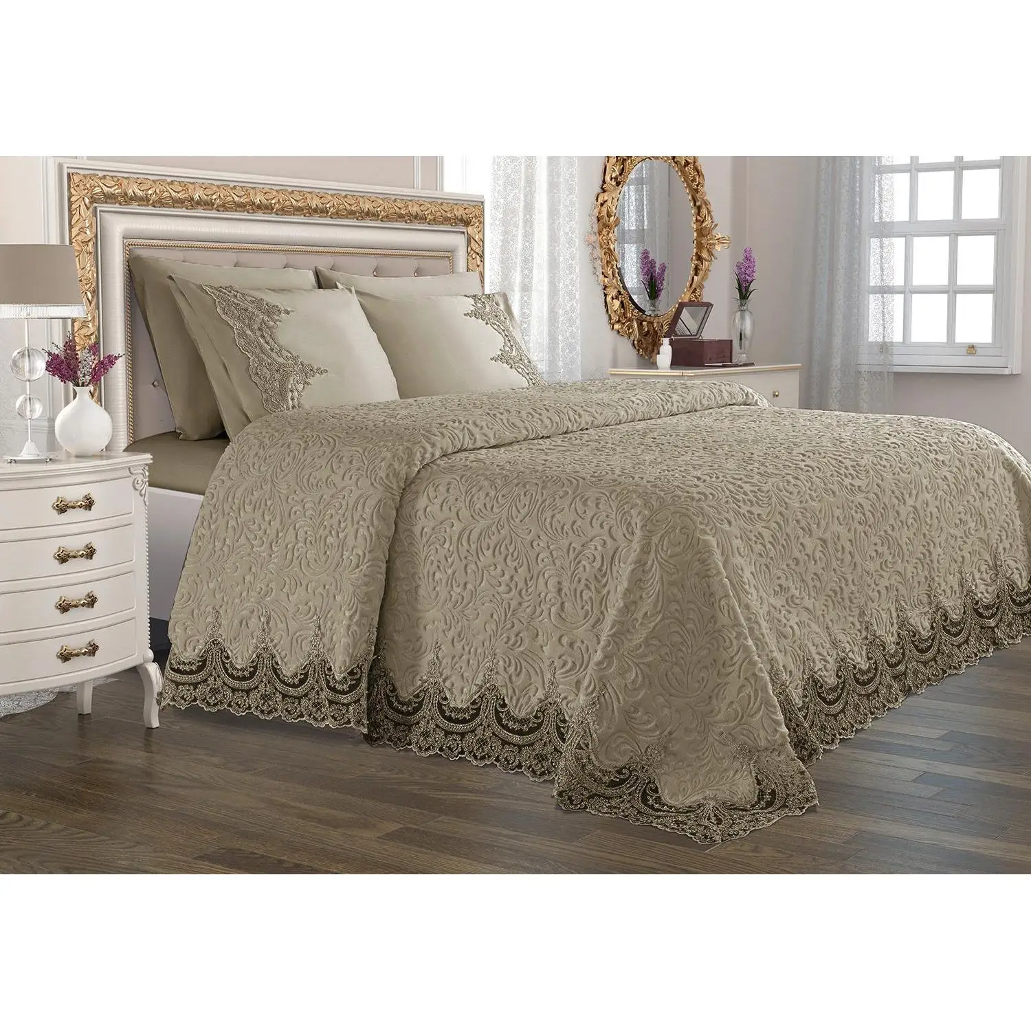 French Laced Dowries Blanket Pack Arus Beige 
French Laced Dowries Blanket Pack Arus Beige