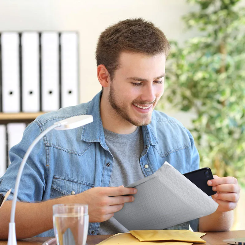 50PCS/Set Bubble Mailers Mailing Envelopes Bags For Packaging Poly Envelopes Packaging Bags For Business For Mailing Packaging
50PCS/Set Bubble Mailers Mailing Envelopes Bags For Packaging Poly Envelopes Packaging Bags For Business For Mailing Packaging