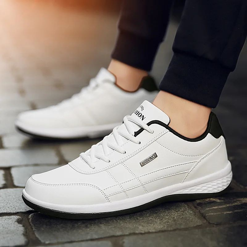 Men's Patent Leather Men's Casual Shoes Brand Men's Loafers Breathable Non-slip Black Driving Shoes Plus Size 38-48 Shoes
Men's Patent Leather Men's Casual Shoes Brand Men's Loafers Breathable Non-slip Black Driving Shoes Plus Size 38-48 Shoes