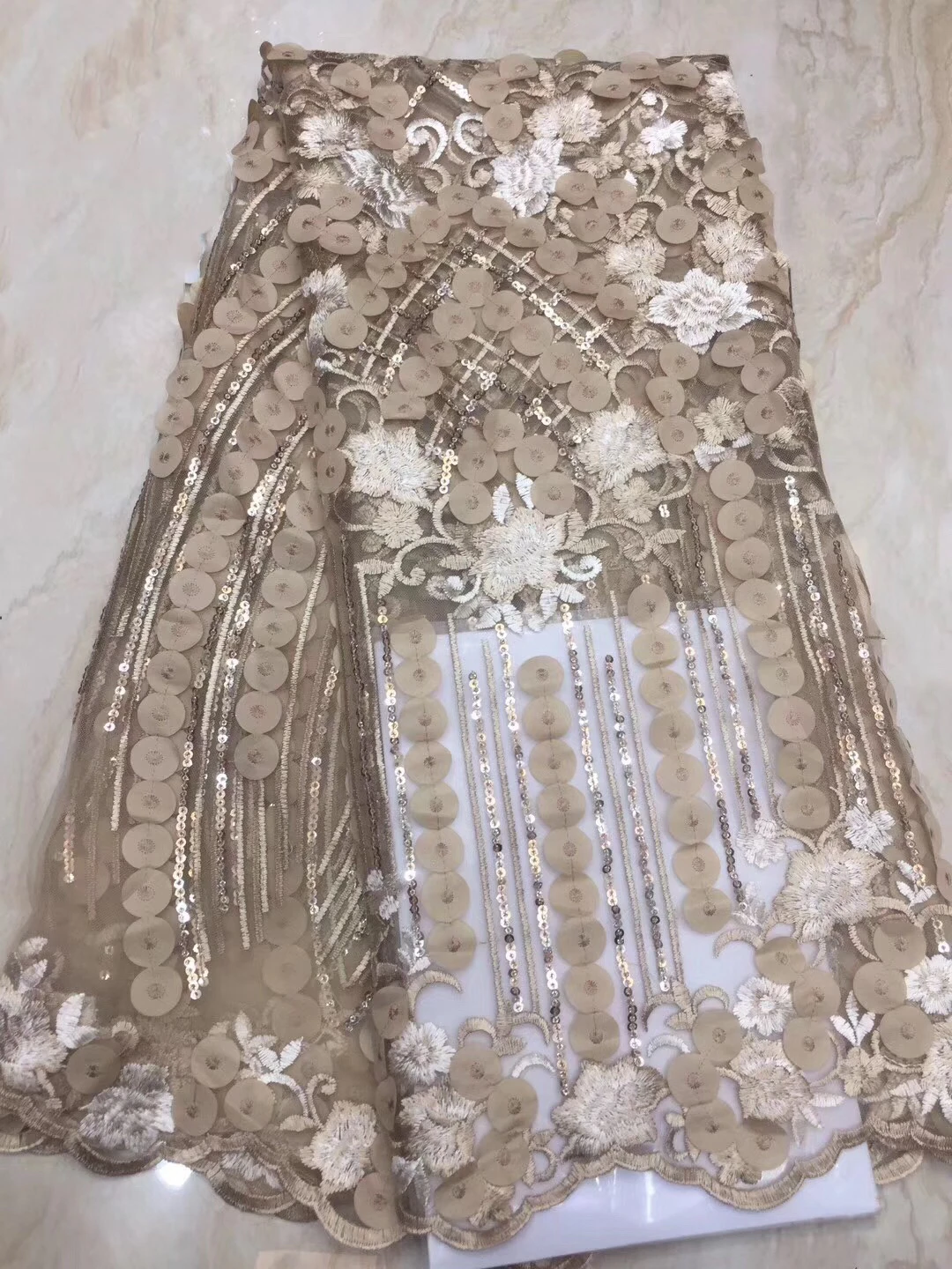 2020 High Quality African Lace Fabric Organza French Net Embroidery Sequins Tulle Lace Fabric For Nigerian Party Dress CD3235
2020 High Quality African Lace Fabric Organza French Net Embroidery Sequins Tulle Lace Fabric For Nigerian Party Dress CD3235