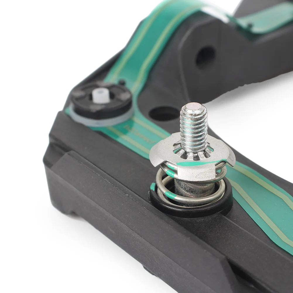 For JEEP Compass Patriot 2007-2012 Auto Horn Switch For Dodge Caliber Journey 2009-2011 Car Accessories 5189428AC
For JEEP Compass Patriot 2007-2012 Auto Horn Switch For Dodge Caliber Journey 2009-2011 Car Accessories 5189428AC