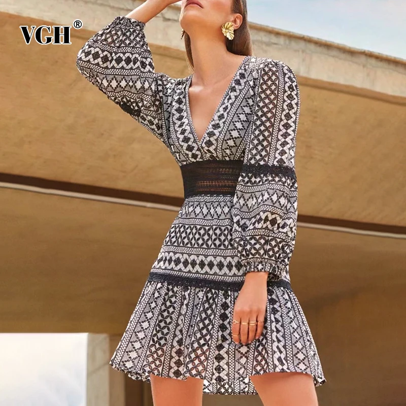 

VGH Black Embroidered Gathered Waist Summer Mini Dress Females V Neck Bishop Long Sleeve High-waisted Dresses For Women 2021 New