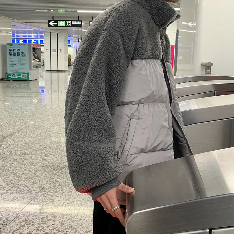 Winter Lamb Fur Stitching Jacket Men's Korean Fashion Loose Casual Lamb Fur Jacket Men Harajuku Streetwear Cotton Jacket Men
Winter Lamb Fur Stitching Jacket Men's Korean Fashion Loose Casual Lamb Fur Jacket Men Harajuku Streetwear Cotton Jacket Men