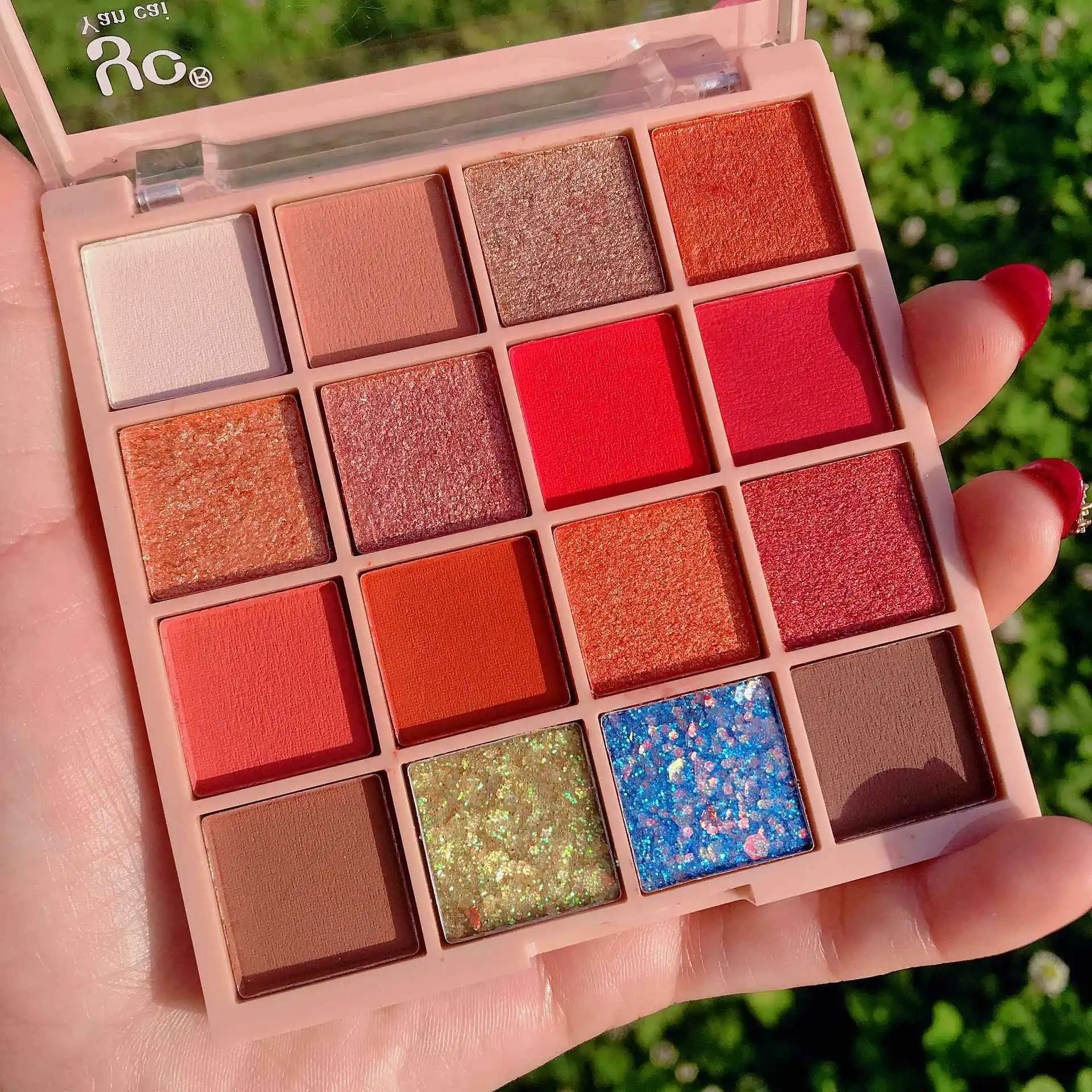 New Makeup 16-color Eyeshadow Pallete Not Bloom Earth Color Sequin Mashed Potatoes Net Red Matte Cosmetic Eye Shadow Plate
New Makeup 16-color Eyeshadow Pallete Not Bloom Earth Color Sequin Mashed Potatoes Net Red Matte Cosmetic Eye Shadow Plate