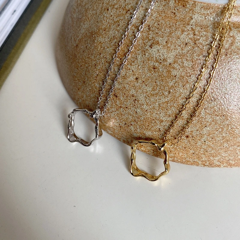 Silvology Sterling Silver 925 Irregular Design Pendant Necklace Elegant Geometry INS Style Necklace for Women Minimalist Jewelry
Silvology Sterling Silver 925 Irregular Design Pendant Necklace Elegant Geometry INS Style Necklace for Women Minimalist Jewelry