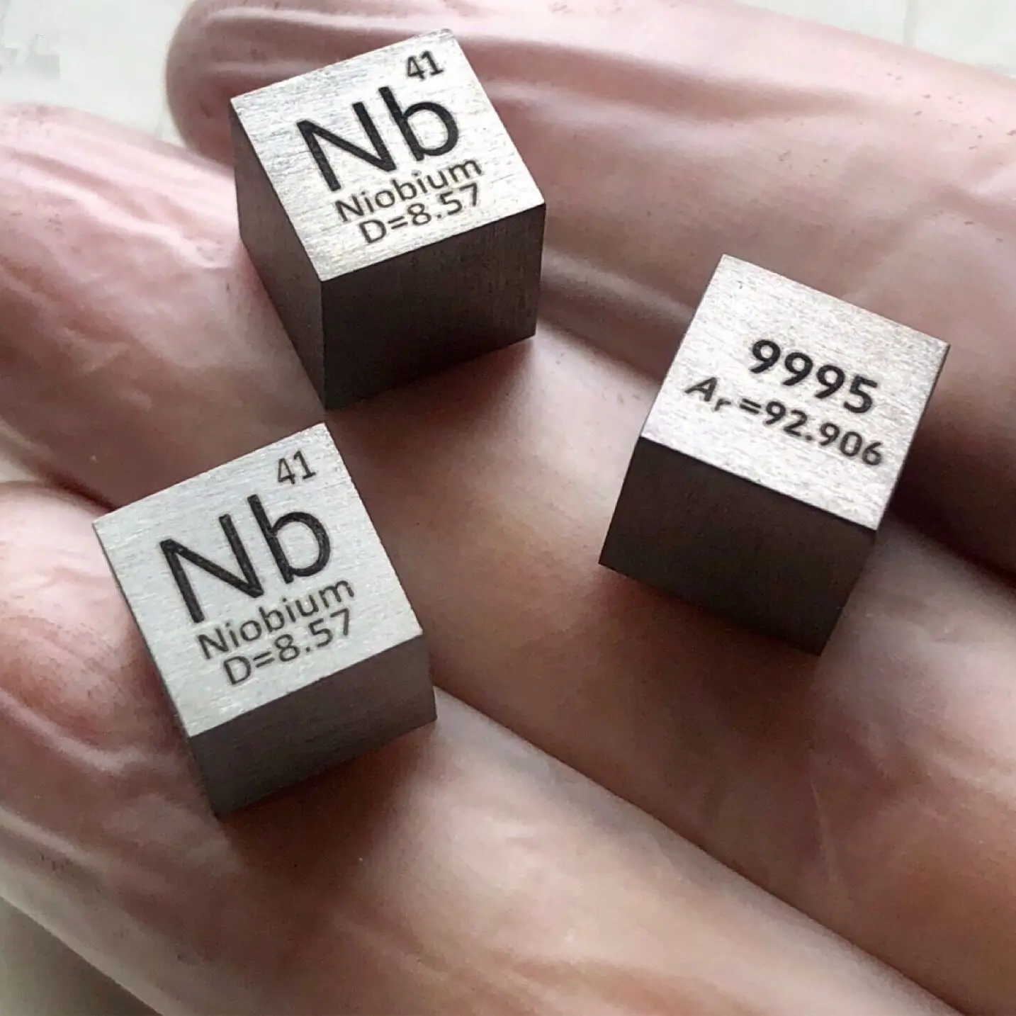 9pcs Element Cube Set 10mm Metal Density Cubes for Daily Metals Periodic Table Collection V Ni Ta Mo Cr W Ti Zr Hf
9pcs Element Cube Set 10mm Metal Density Cubes for Daily Metals Periodic Table Collection V Ni Ta Mo Cr W Ti Zr Hf