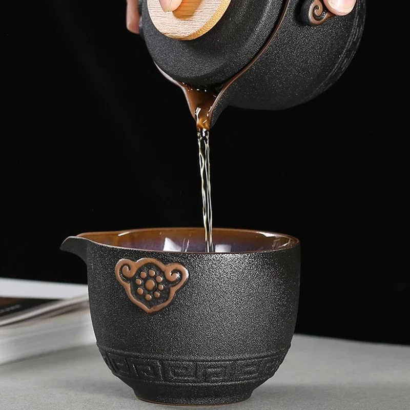 Chinese Tea Travel Tea Set Kung Fu TeaSet Ceramic Portable Teapot Porcelain Teaset Gaiwan Tea Cups of Tea Ceremony Holiday Gift
Chinese Tea Travel Tea Set Kung Fu TeaSet Ceramic Portable Teapot Porcelain Teaset Gaiwan Tea Cups of Tea Ceremony Holiday Gift
