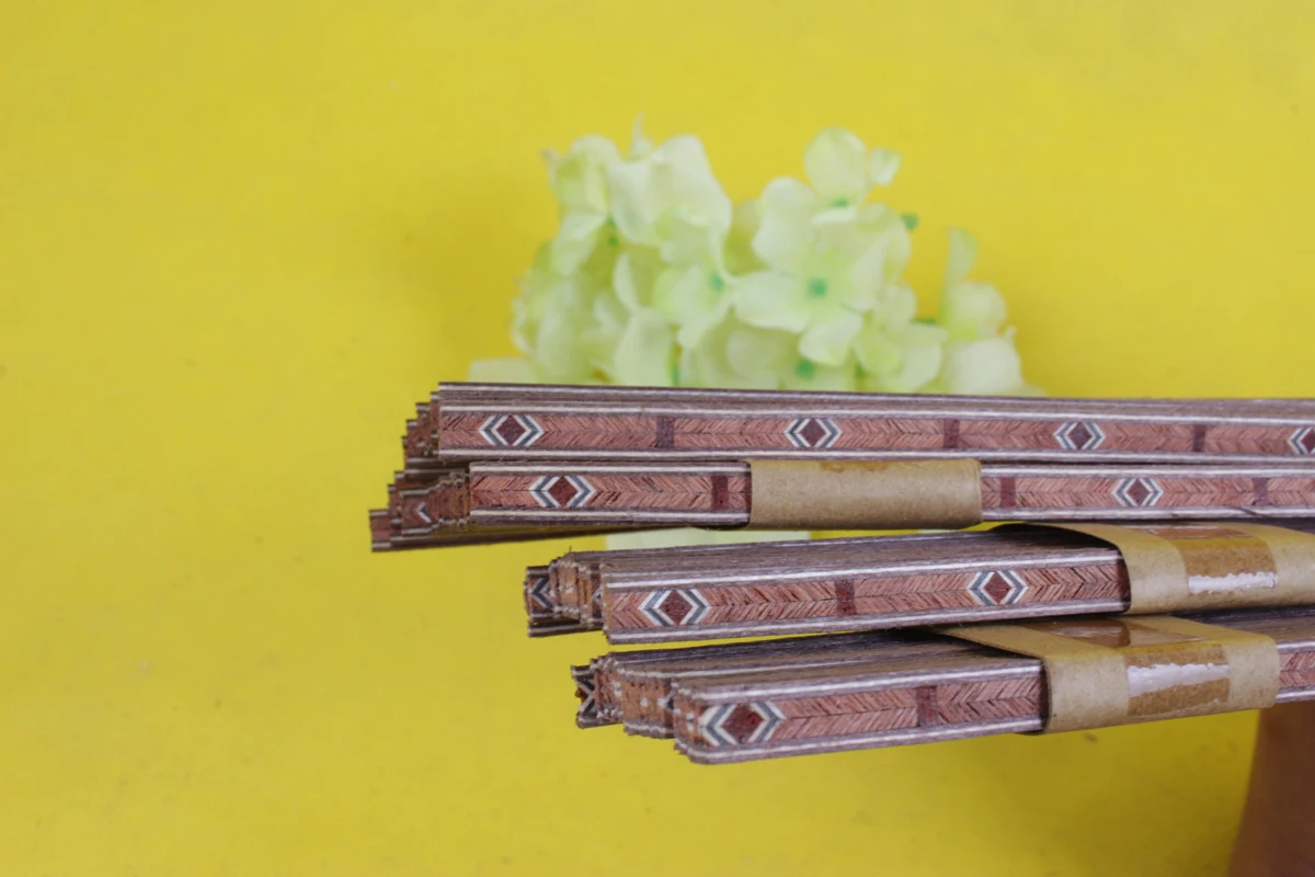 25 strip Guitar Luthier Purfling Binding Marquetry Inlay 640x6x1mm Guitar Parts#68
25 strip Guitar Luthier Purfling Binding Marquetry Inlay 640x6x1mm Guitar Parts#68