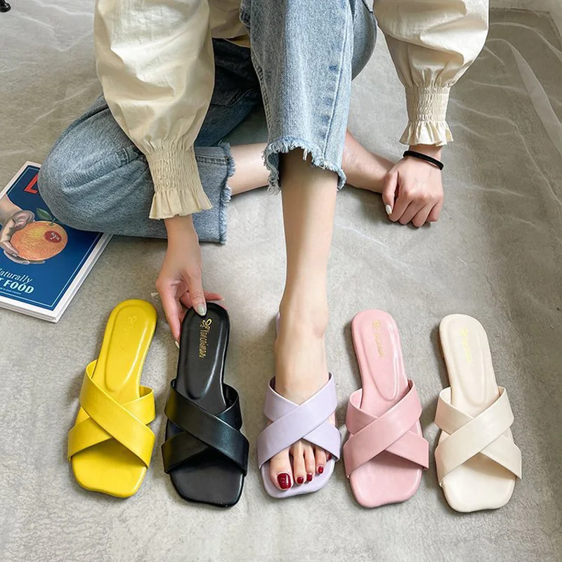 New Slides Women Summer Slippers Outdoor Summer Beach Shoes Fashion Brand Slip-on Woman Slippers Female Leather Sandals
New Slides Women Summer Slippers Outdoor Summer Beach Shoes Fashion Brand Slip-on Woman Slippers Female Leather Sandals