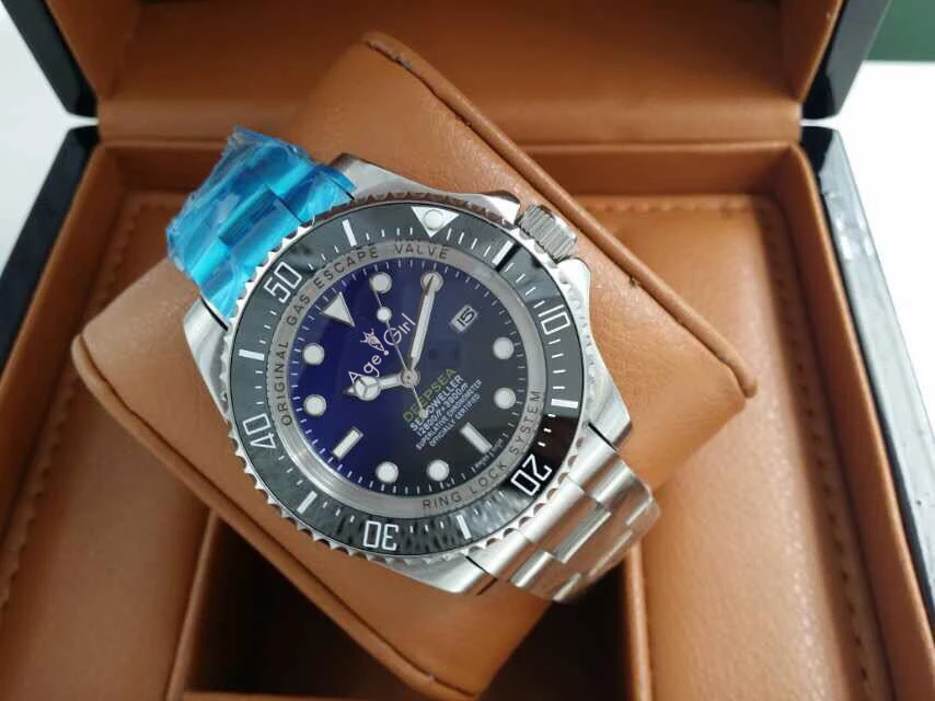 Classic New D-blue Ceramic Bezel Sapphire Men 44mm Men Watches Automatic Movement Mechanical Stainless Steel Watch 126600
Classic New D-blue Ceramic Bezel Sapphire Men 44mm Men Watches Automatic Movement Mechanical Stainless Steel Watch 126600