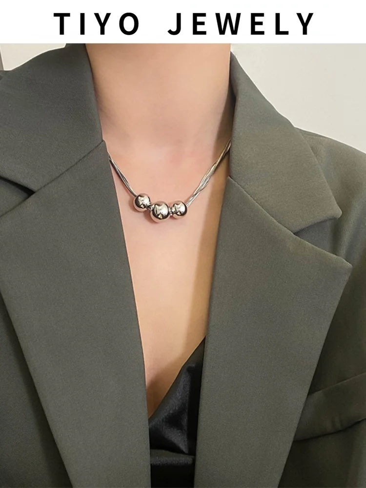TIYO Fashion Jewelry Round Ball Bead Pendant Necklace 2021 New Trend Silvery Plating Snake Chain Necklace For Women Accessories
TIYO Fashion Jewelry Round Ball Bead Pendant Necklace 2021 New Trend Silvery Plating Snake Chain Necklace For Women Accessories