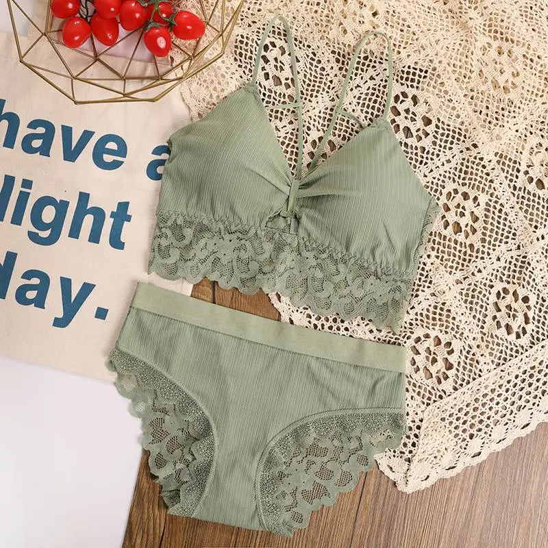 Sports Underwear Suit Summer Sexy Lace Hollow Out Backless Solid Color Lingerie Set Wire Free Bra Briefs Two Piece Set
Sports Underwear Suit Summer Sexy Lace Hollow Out Backless Solid Color Lingerie Set Wire Free Bra Briefs Two Piece Set