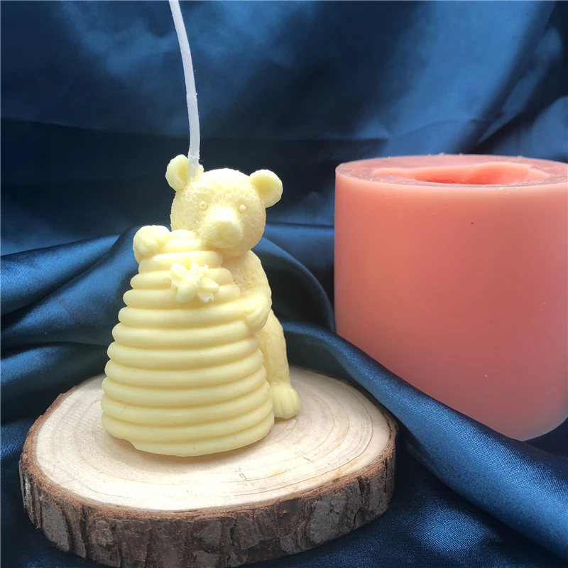 3D Силиконовый медведь и улей свечная форма ручной работы DIY глиняная форма силиконовый инструмент для изготовления мыла
3D Силиконовый медведь и улей свечная форма ручной работы DIY глиняная форма силиконовый инструмент для изготовления мыла