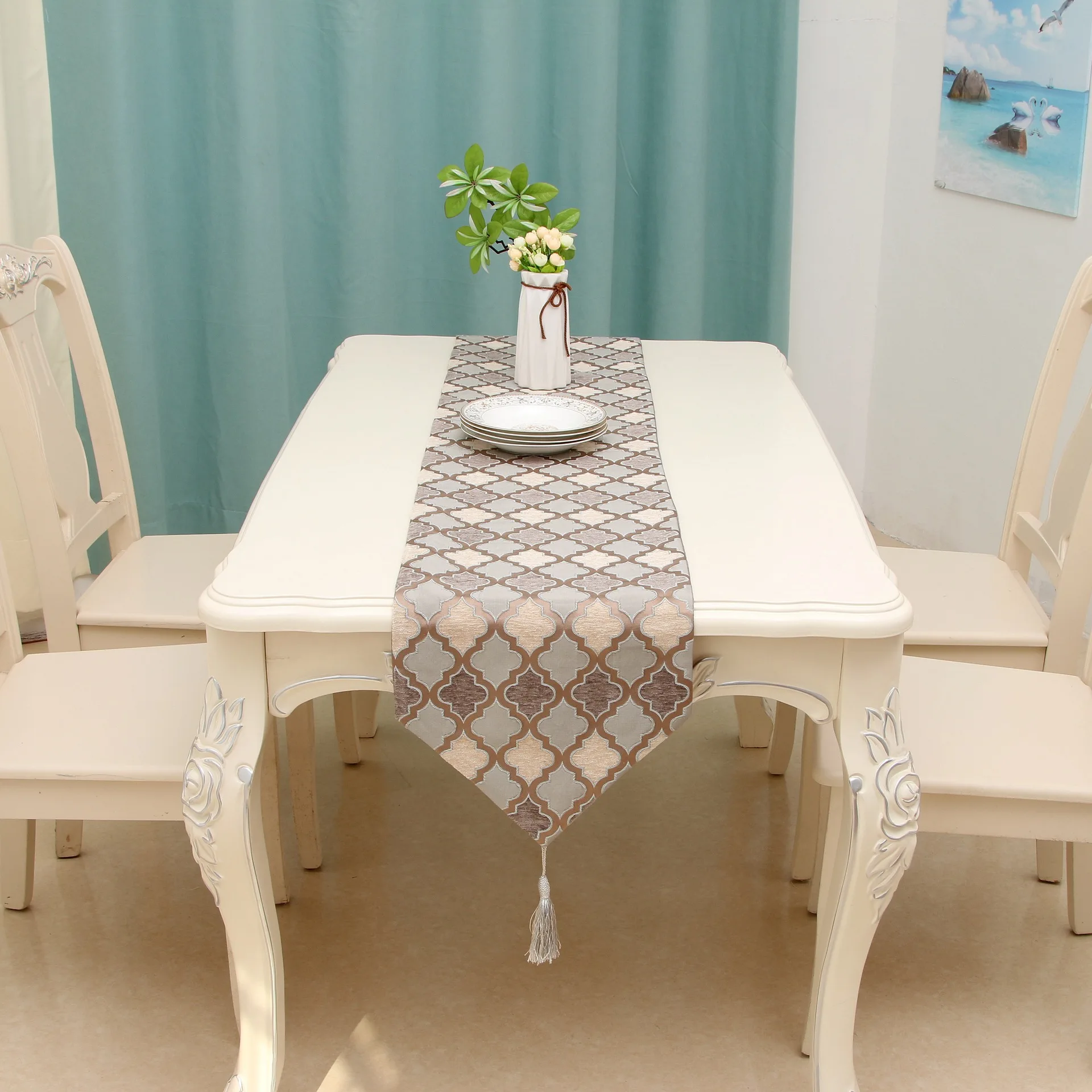 Traditional North US European Style Table Runner Cushion Embroider Tablerunner for Wedding Hotel Dinner Party
Traditional North US European Style Table Runner Cushion Embroider Tablerunner for Wedding Hotel Dinner Party