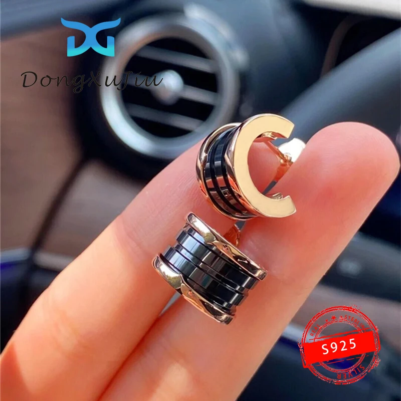 S925 sterling silver earrings with black and white ceramic studs, suitable for party studs, original brand women's jewelry gifts
S925 sterling silver earrings with black and white ceramic studs, suitable for party studs, original brand women's jewelry gifts