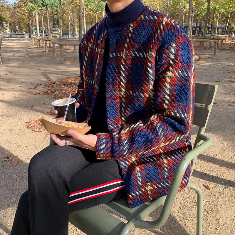 Men's autumn and winter clothes jacket Korean version of the trend of color matching jacket collarless casual knitted jacket
Men's autumn and winter clothes jacket Korean version of the trend of color matching jacket collarless casual knitted jacket