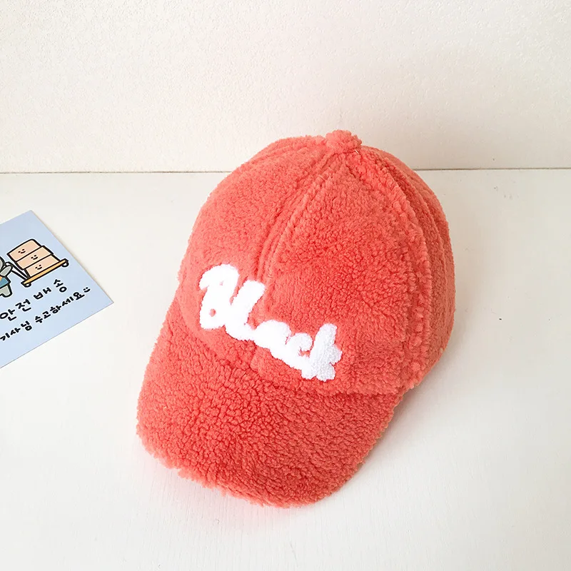 Korean Autumn and Winter New Children Leisure Cap 4 Color Kid's Lamb Wool Cap Black Letter Autumn Winter Plush Baseball Hat
Korean Autumn and Winter New Children Leisure Cap 4 Color Kid's Lamb Wool Cap Black Letter Autumn Winter Plush Baseball Hat