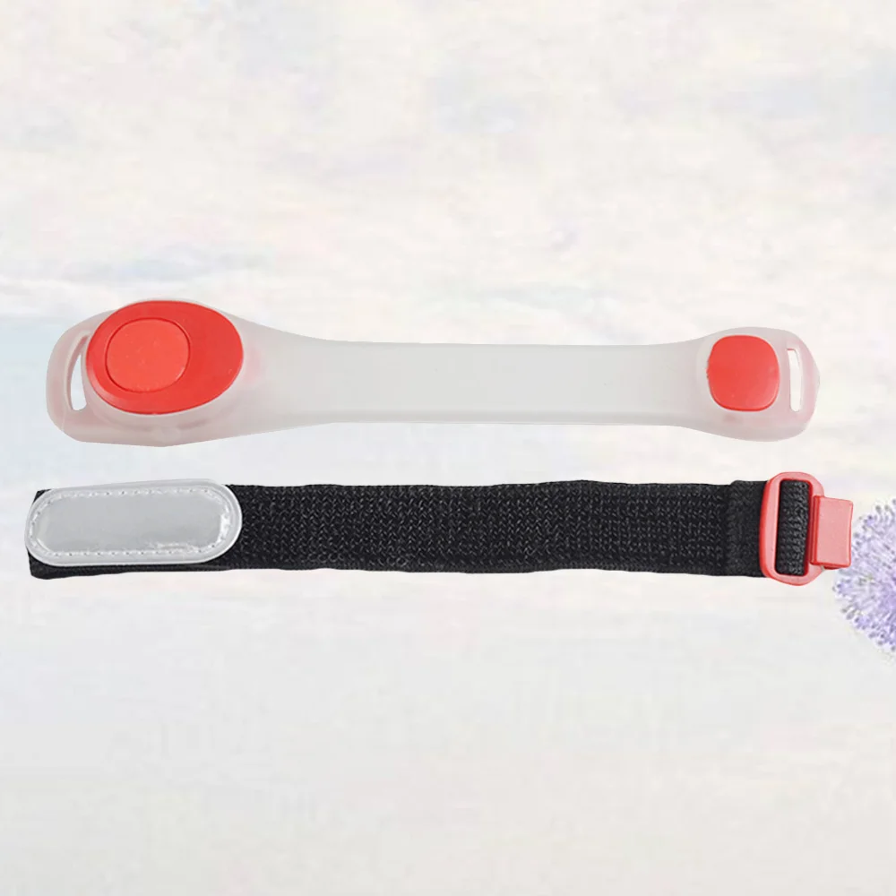 2pcs LED Light Armbands Luminous Adjustable Wristbands Running Belt Creative Sports Strap for Running Outdoor (Red)
2pcs LED Light Armbands Luminous Adjustable Wristbands Running Belt Creative Sports Strap for Running Outdoor (Red)