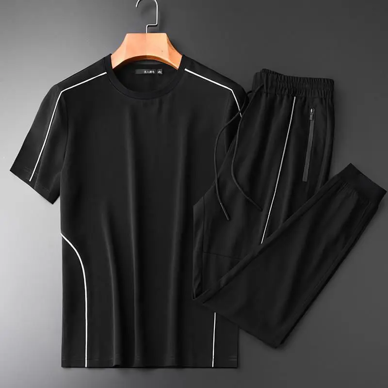 Fashionable white trim design 2020 summer new leisure sports short sleeve suit for young and middle-aged men
Fashionable white trim design 2020 summer new leisure sports short sleeve suit for young and middle-aged men