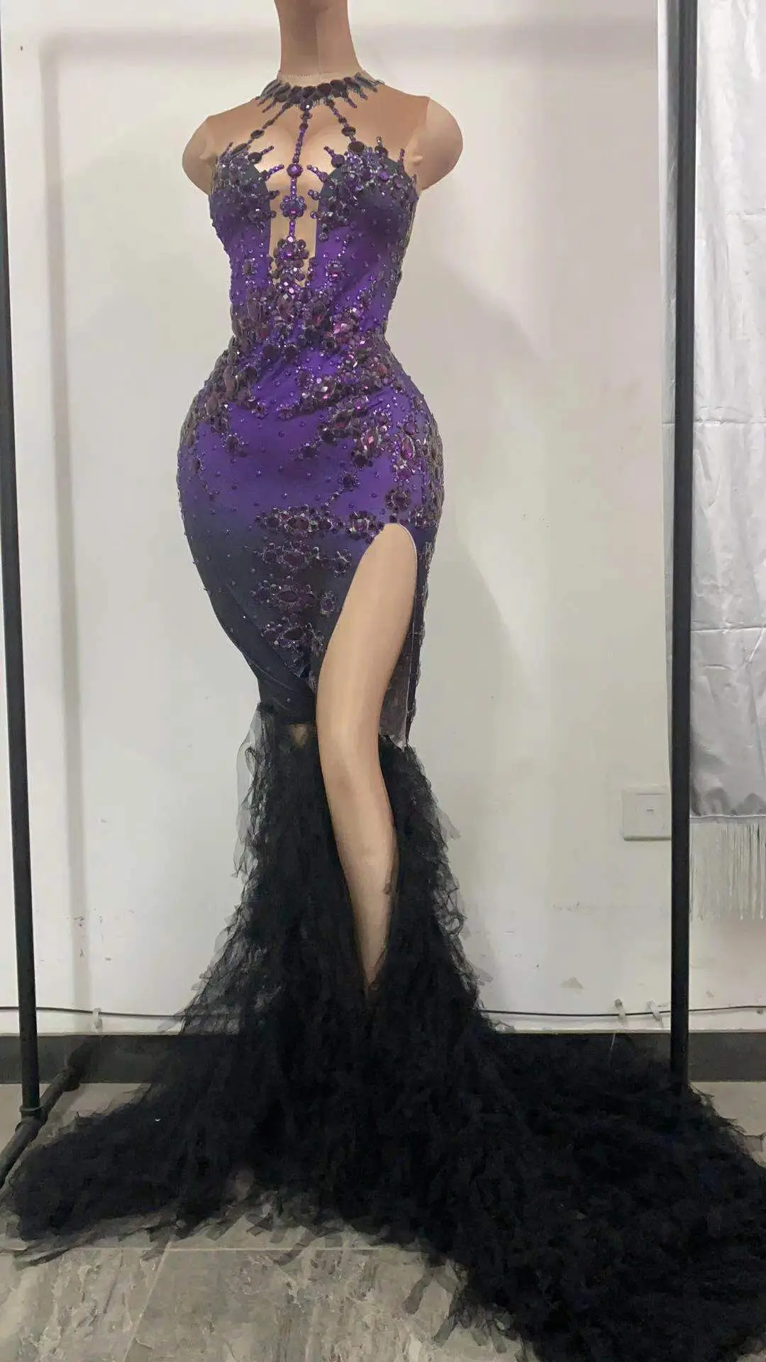 2021 Purple Rhinestone Mesh Train Dress Bar Birthday Celebrate Costume Prom Evening Women Dance Show Split Long Dress
2021 Purple Rhinestone Mesh Train Dress Bar Birthday Celebrate Costume Prom Evening Women Dance Show Split Long Dress