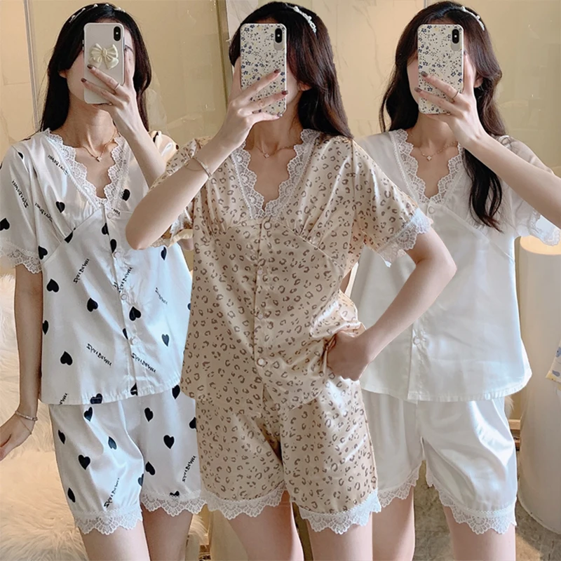 2020 Summer Silk Satin Short Sleeve Leopard Shorts Pajama Set for Women Sexy Lace V-neck Sleepwear Homewear Pijama Mujer Clothes
2020 Summer Silk Satin Short Sleeve Leopard Shorts Pajama Set for Women Sexy Lace V-neck Sleepwear Homewear Pijama Mujer Clothes