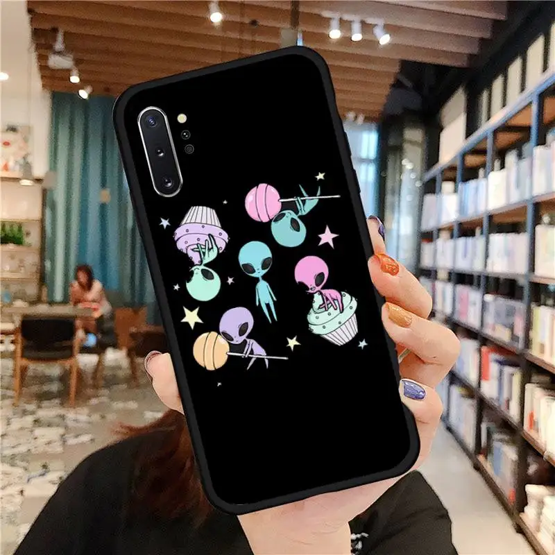 Чехол для телефона Alien Art Black funny Samsung Galaxy S8 S9 S10 Plus S10E Note 3 4 5 6 7 8 9 10 Pro Lite | Мобильные