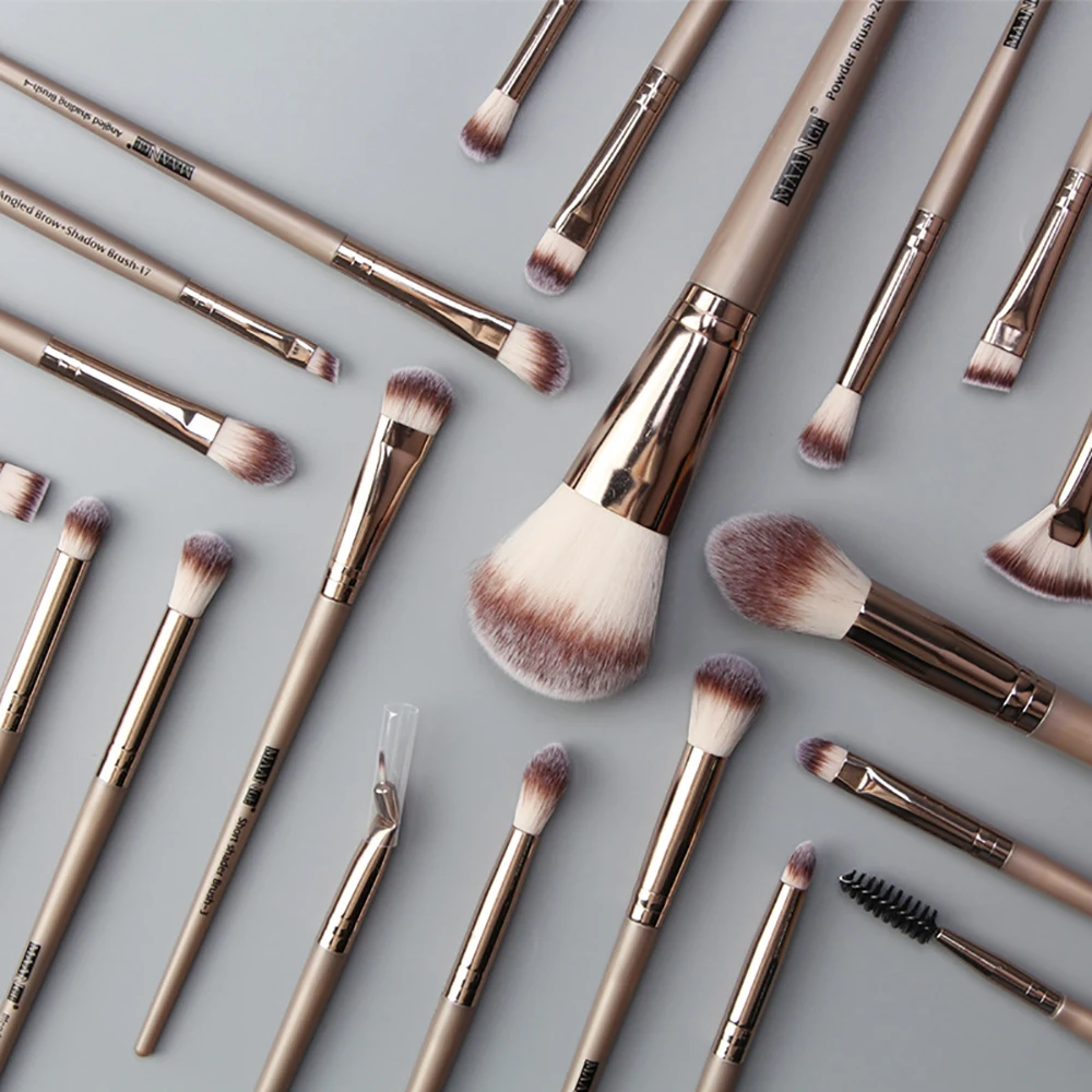 20pcs Soft Makeup Brushes Set Eyeshadow Blending Eyebrow Brush Cosmetic Powder Blush Brush Cosmetics Makeup Tools Beauty
20pcs Soft Makeup Brushes Set Eyeshadow Blending Eyebrow Brush Cosmetic Powder Blush Brush Cosmetics Makeup Tools Beauty