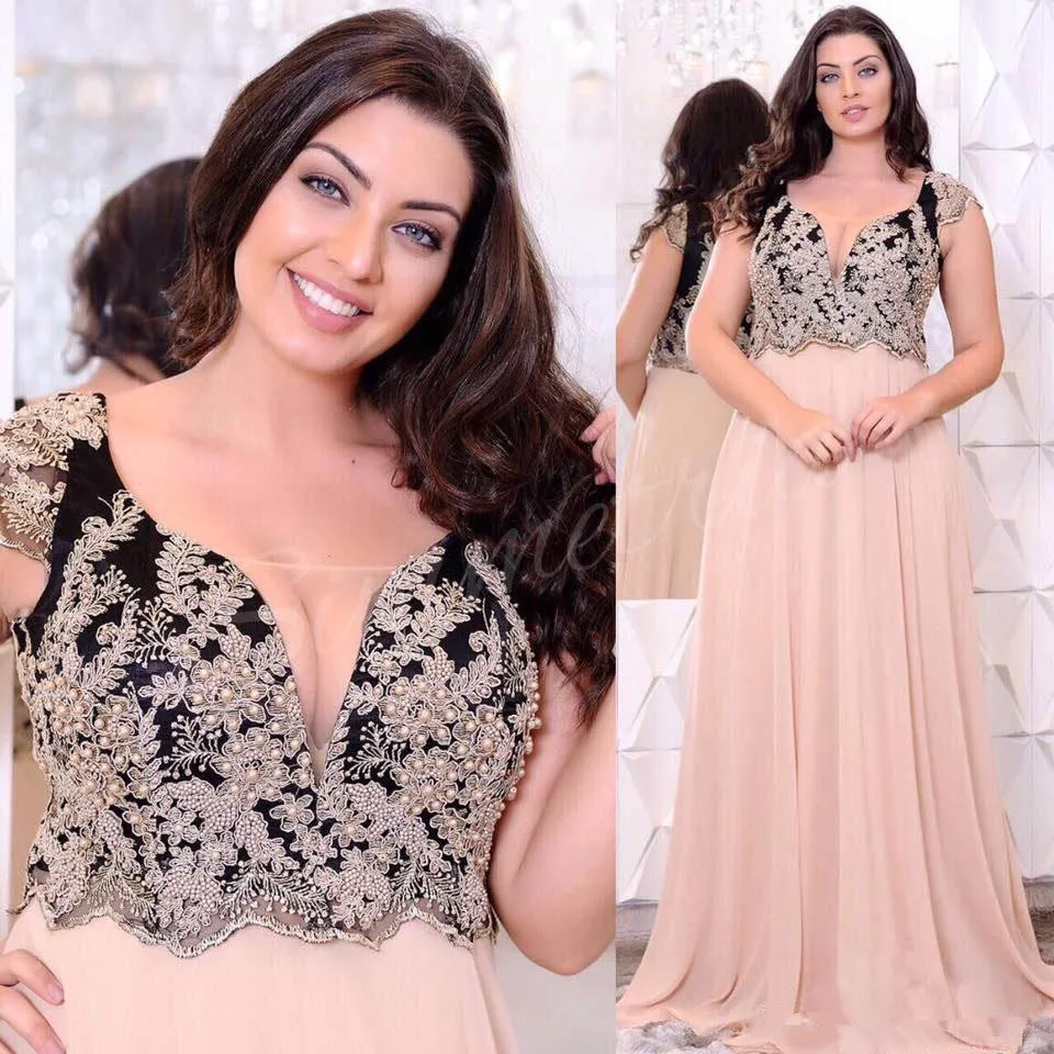 Champagne Lace Appliques Plus Size Evening Dresses Deep V-Neck Beaded A Line Prom Gowns Cheap Floor Length Chiffon Formal Dress
Champagne Lace Appliques Plus Size Evening Dresses Deep V-Neck Beaded A Line Prom Gowns Cheap Floor Length Chiffon Formal Dress