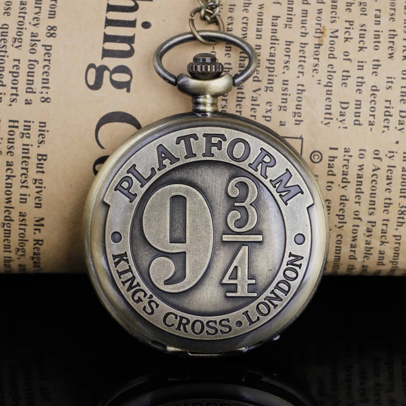 Bronze/ Black/ Silver/Gold King's Cross London 9 3/4 Platform Design Quartz Pocket Watch Retro Necklace Watch Cool Antique Clock 
Bronze/ Black/ Silver/Gold King's Cross London 9 3/4 Platform Design Quartz Pocket Watch Retro Necklace Watch Cool Antique Clock