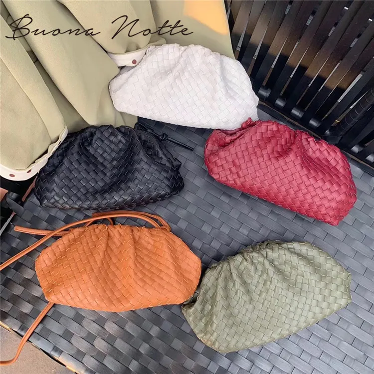 Solid Color Pleated Tote bag 2020 Fashion New High-quality Soft Leather Women's Designer Handbag Travel Shoulder Bags Armpit bag
Solid Color Pleated Tote bag 2020 Fashion New High-quality Soft Leather Women's Designer Handbag Travel Shoulder Bags Armpit bag
