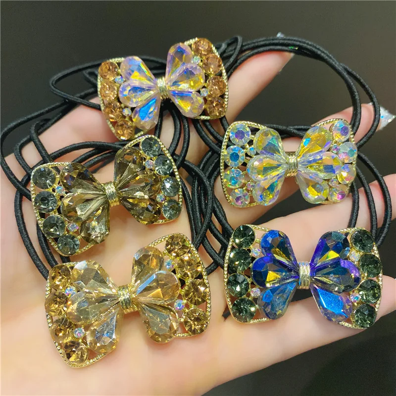 Резинка для волос женская, со стразами, бабочкой, заколка-бант для волос со стразами
Резинка для волос женская, со стразами, бабочкой, заколка-бант для волос со стразами