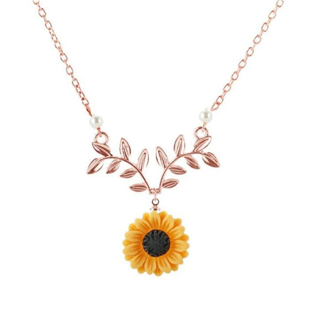 Delicate Sunflower Pendant Choker Necklace For Women Creative Imitation Pearls Jewelry Necklace Clothes Accessories
Delicate Sunflower Pendant Choker Necklace For Women Creative Imitation Pearls Jewelry Necklace Clothes Accessories