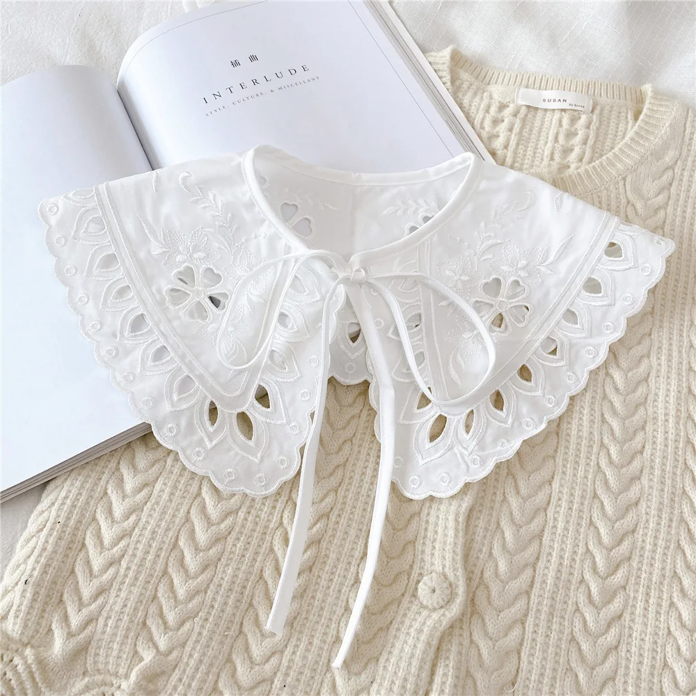 New Lace Fake Collar Blouse Cloud Women Roll Collar Detachable Shirt Collar Blouse Top Women Clothes Accessories
New Lace Fake Collar Blouse Cloud Women Roll Collar Detachable Shirt Collar Blouse Top Women Clothes Accessories
